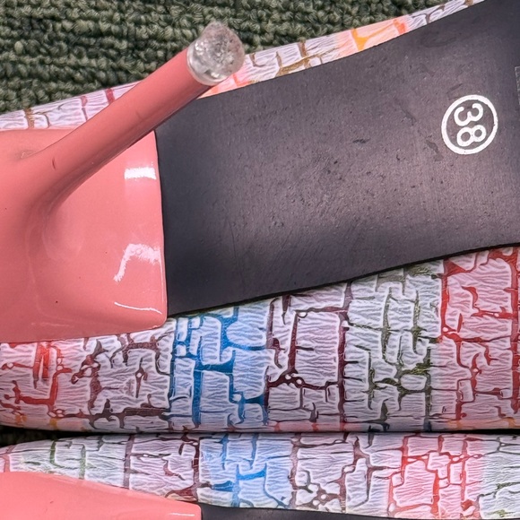 Wenfuni High Heels/Stilettos Ladies Footwear. Size 7.5 US / 38 E. - Picture 7 of 9